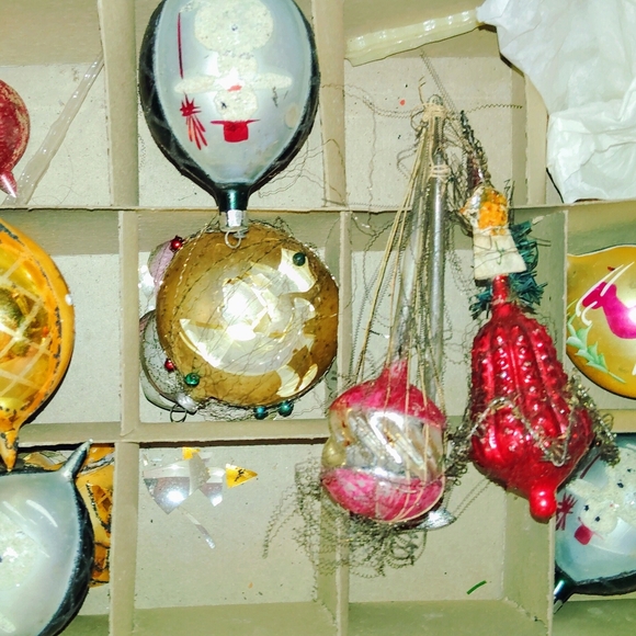 Vintage Mercury Glass ornaments also beating Garland Mercury glass flamingo rare - Picture 7 of 8